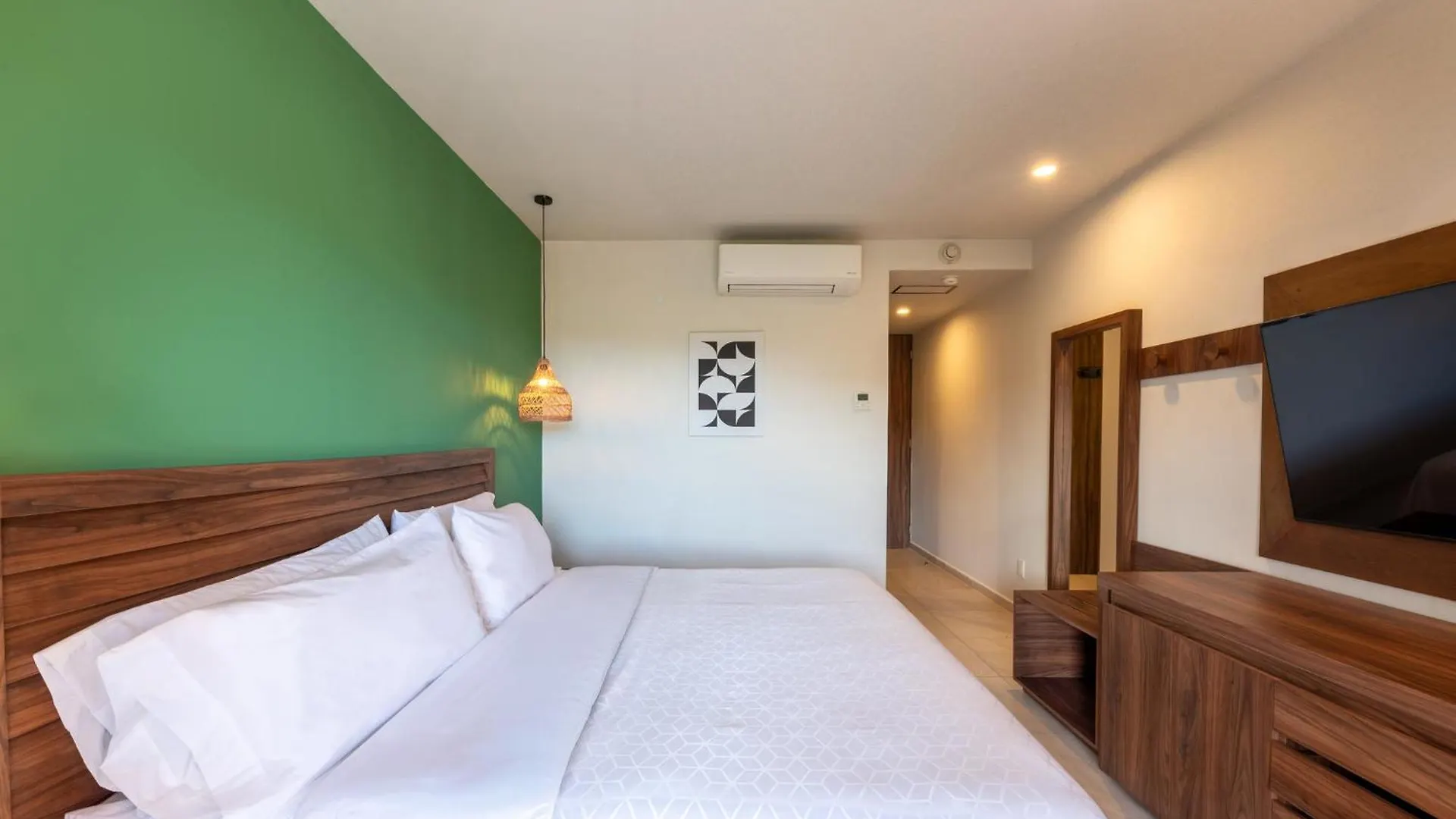 Holiday Inn Tulum By Ihg Hotel